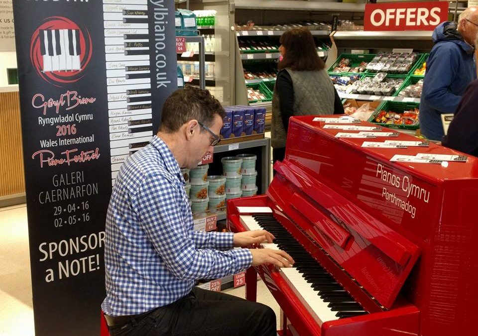 Piano Roadshow: New festival director hits the road with his red piano